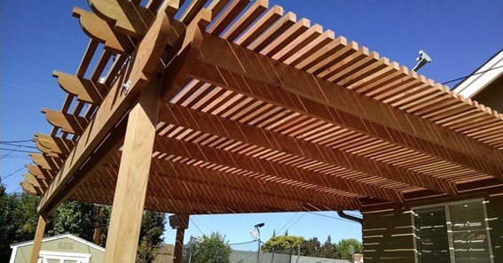 can you use a 4x4 for pergola header